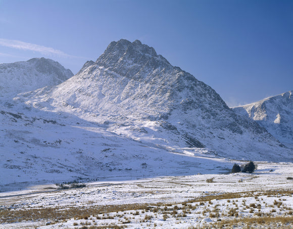 Snow covered view of Tryfan and Ogwen Valley in Carneddau, Snowdonia