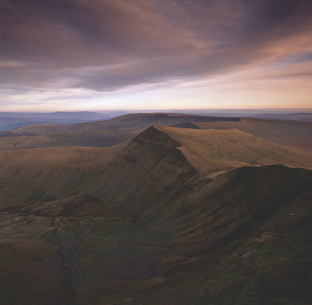 View of Cribyn from the summit of Pen Y Fan in the Brecon Beacons ...