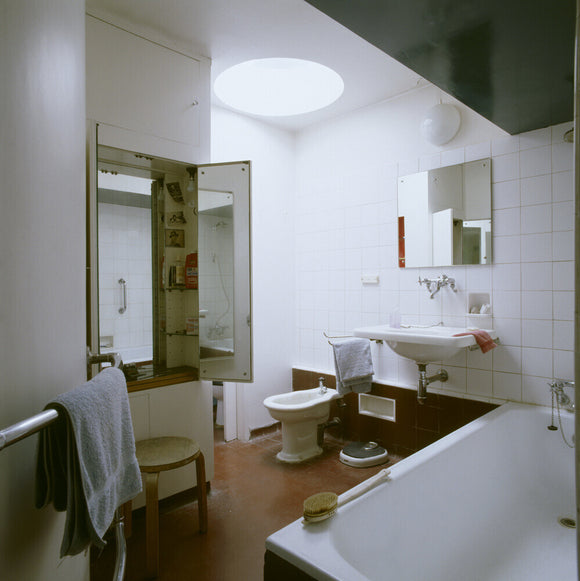 A Bathroom off the main bedroom on 2, Willow Road